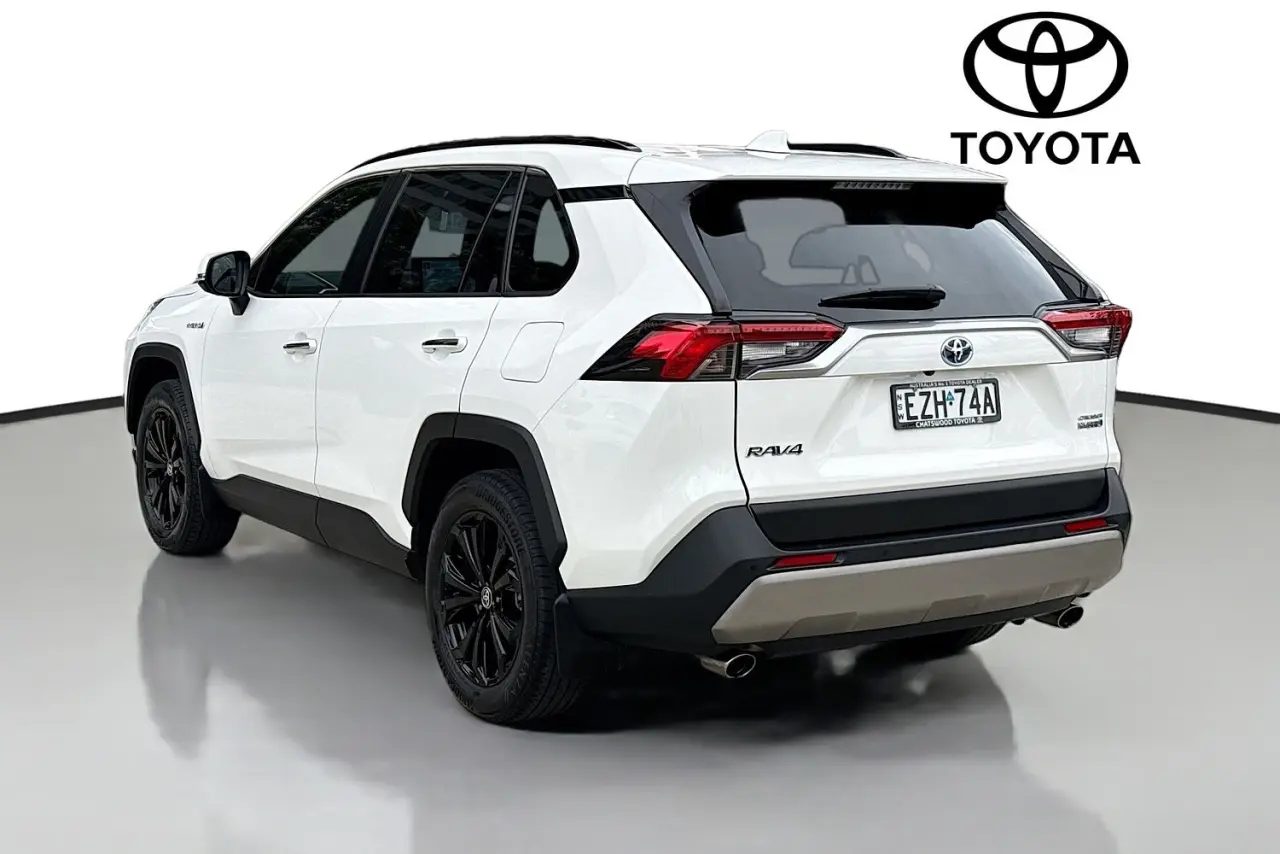 2023 Toyota RAV4 Gallery Image 6