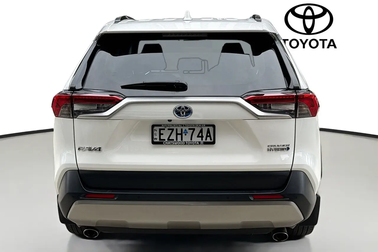 2023 Toyota RAV4 Gallery Image 7