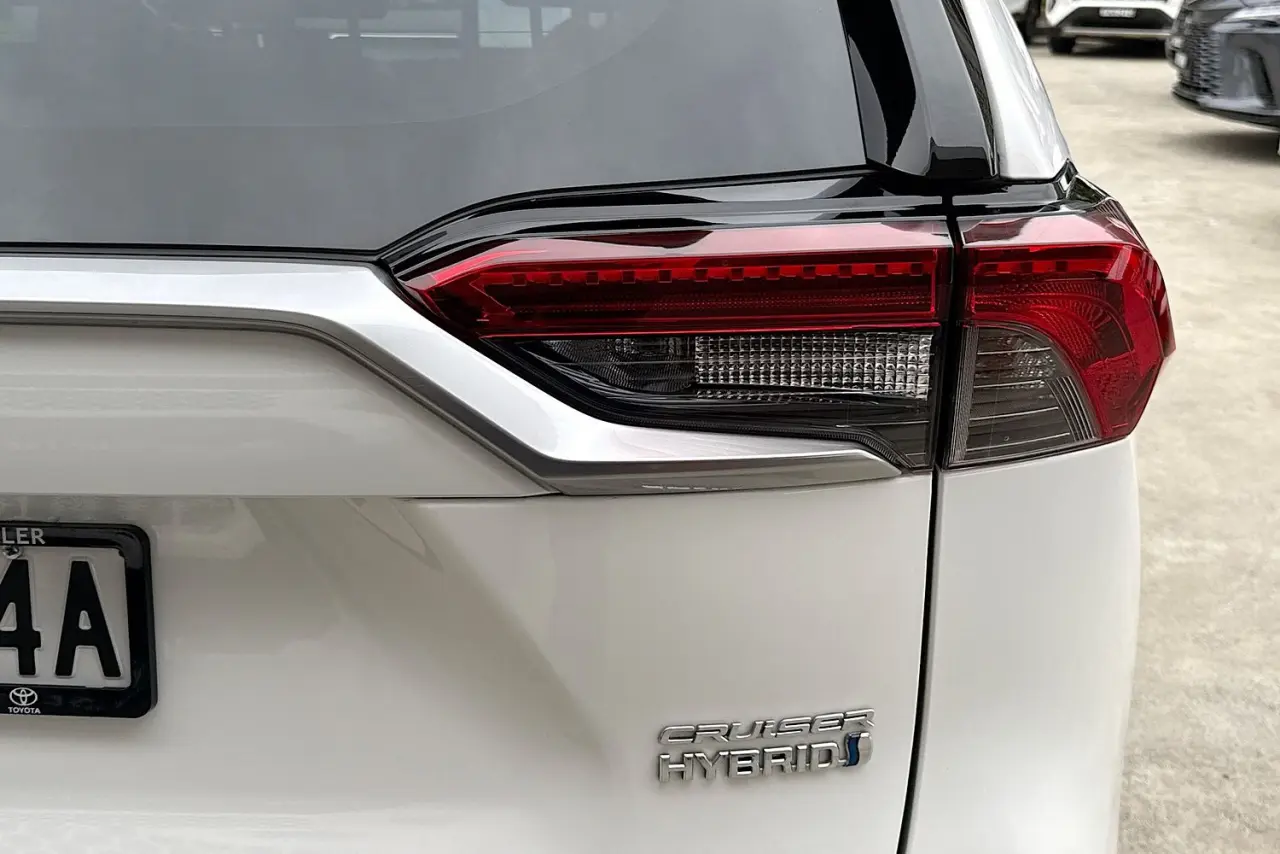 2023 Toyota RAV4 Gallery Image 9