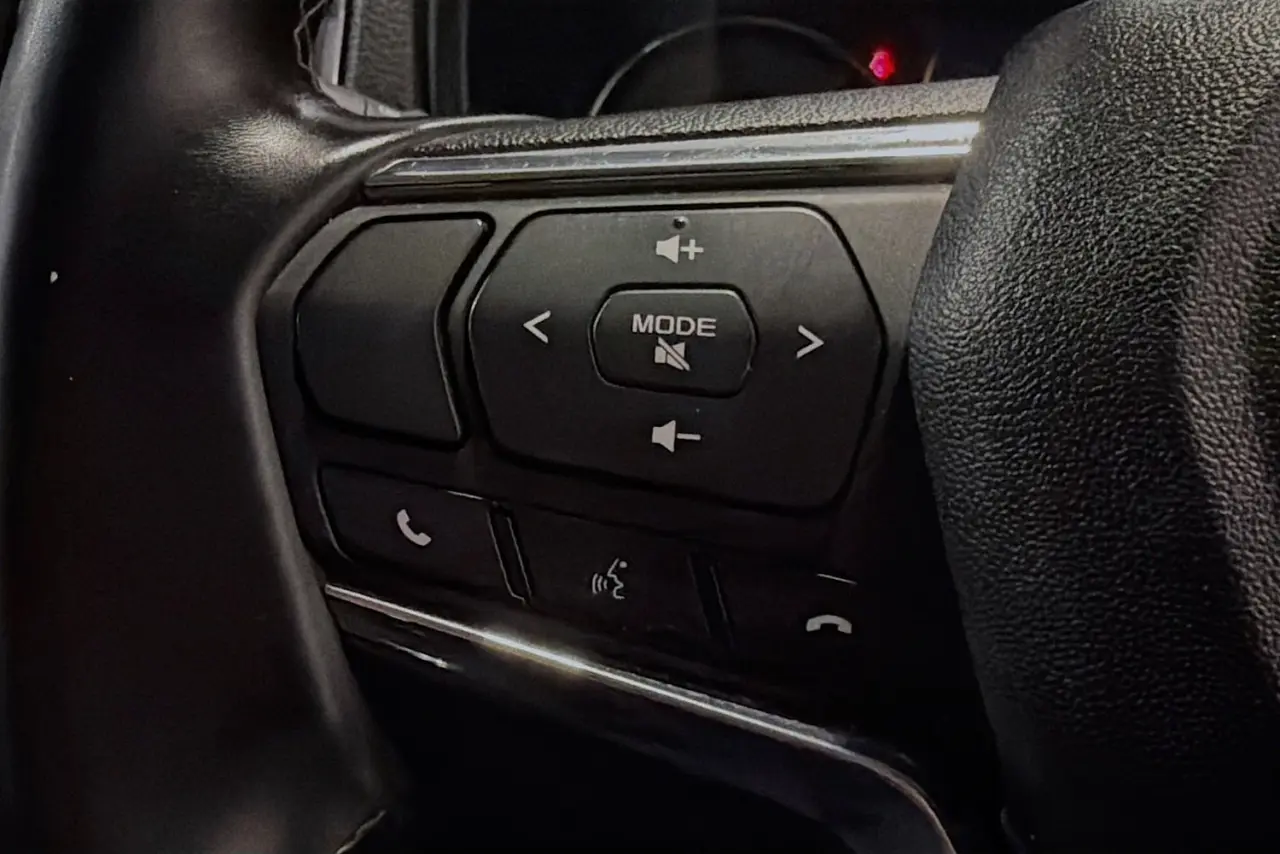 2024 Isuzu MU-X Gallery Image 19