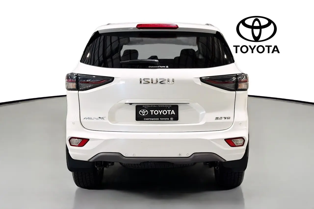2024 Isuzu MU-X Gallery Image 7