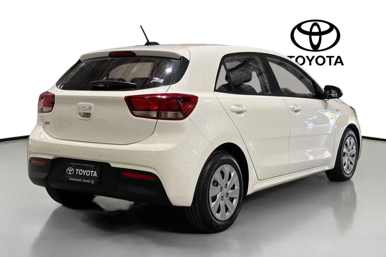 2022 Kia Rio Gallery Image 10