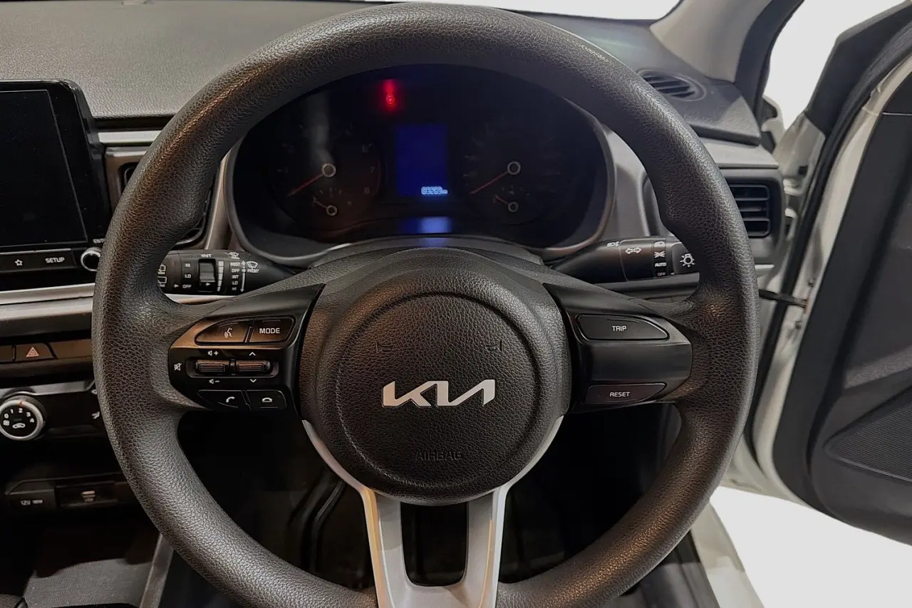 2022 Kia Rio Gallery Image 21