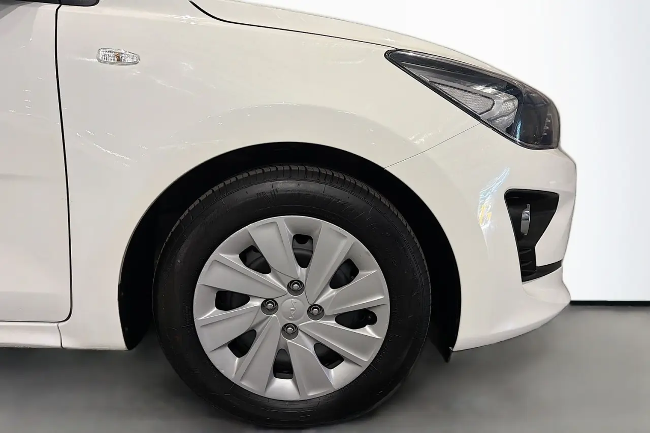 2022 Kia Rio Gallery Image 28