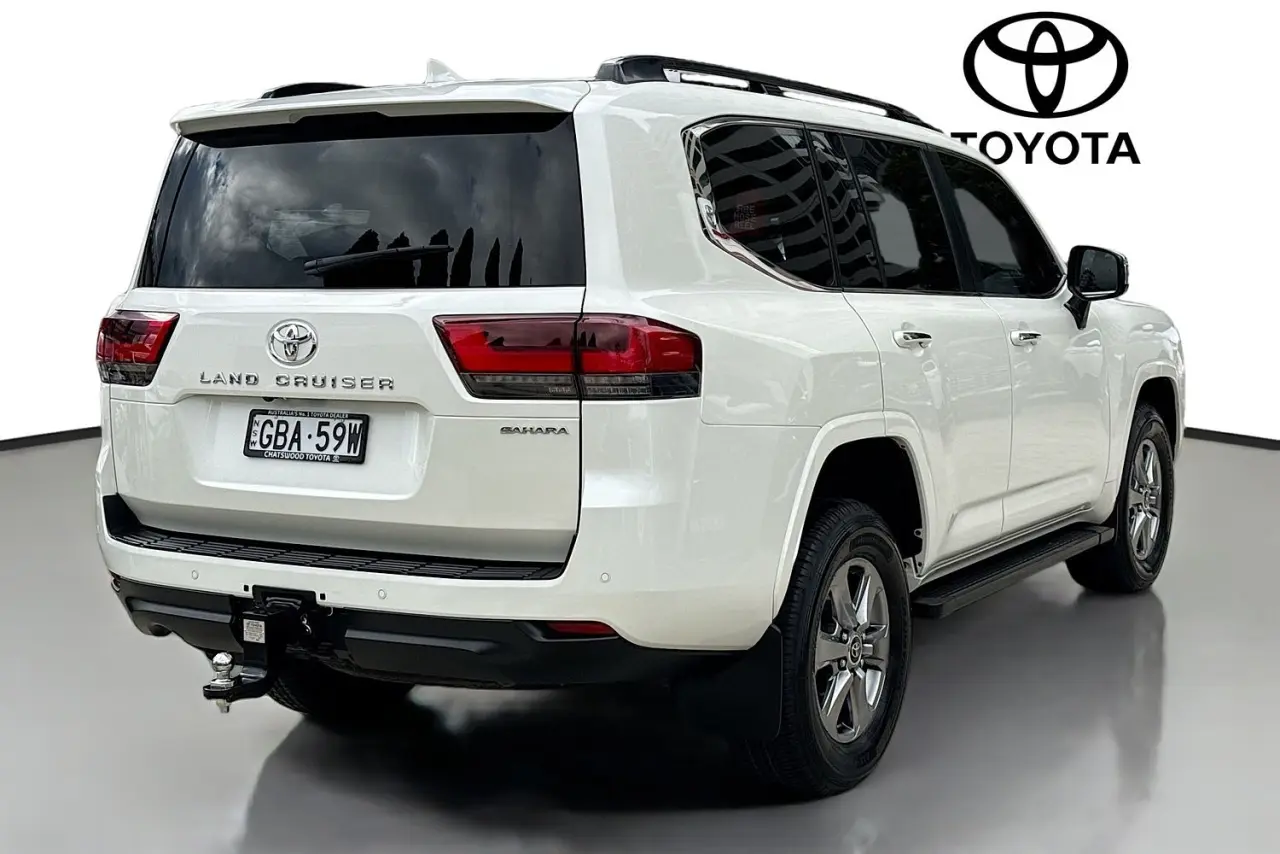 2023 Toyota Landcruiser Gallery Image 10