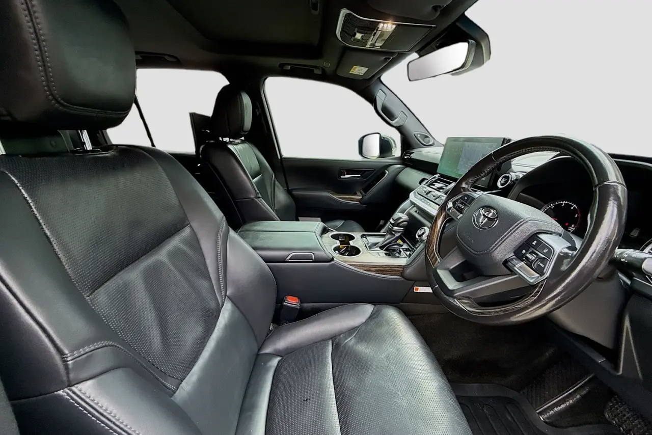 2023 Toyota Landcruiser Gallery Image 13
