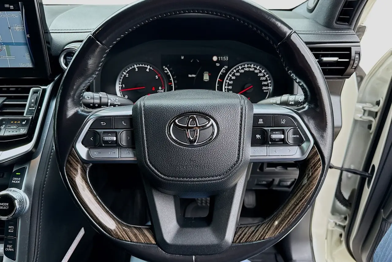 2023 Toyota Landcruiser Gallery Image 21