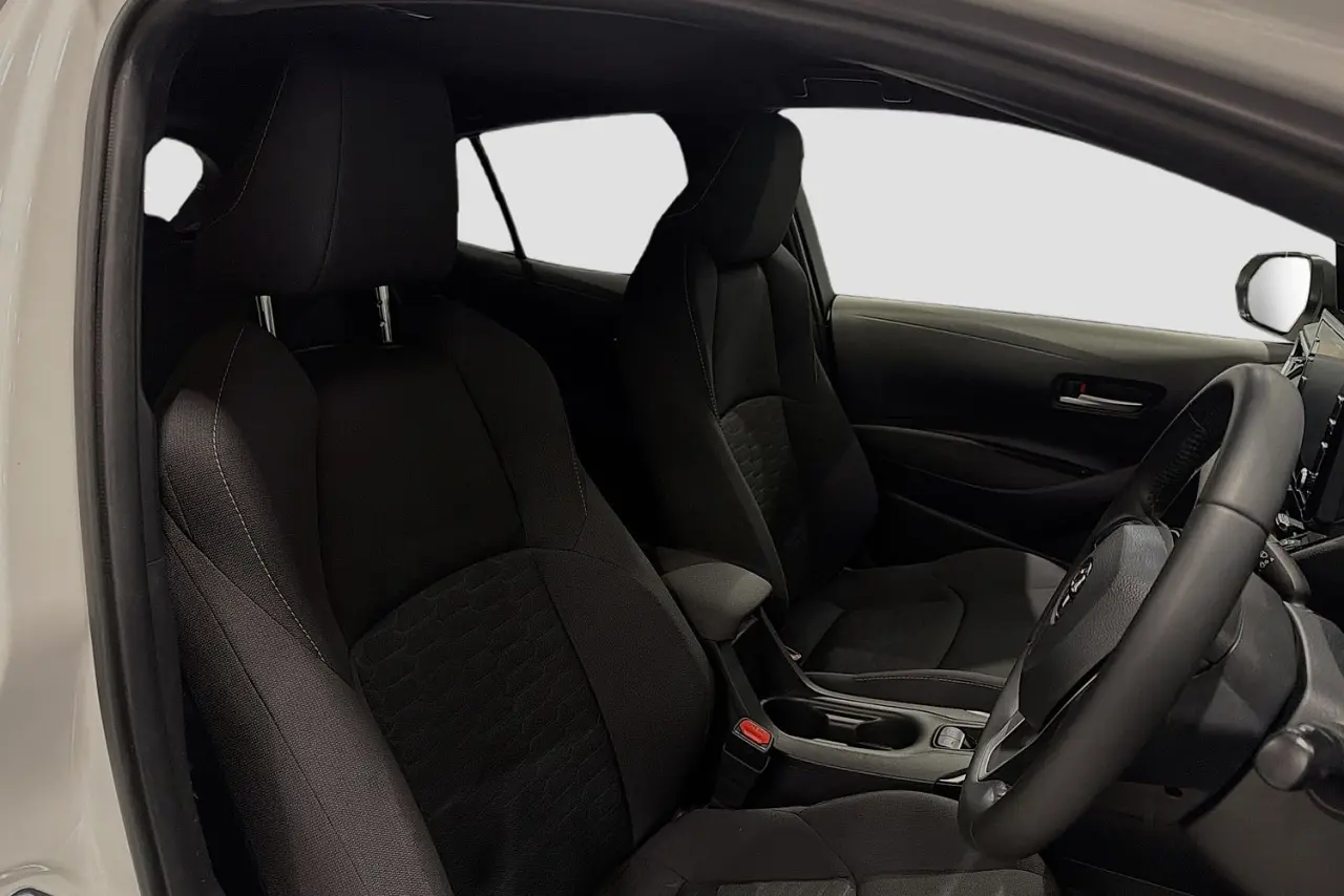 2022 Toyota Corolla Gallery Image 13
