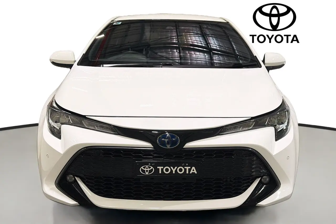 2022 Toyota Corolla Gallery Image 2