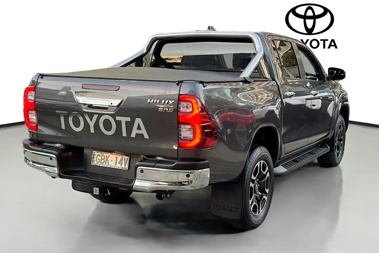 2022 Toyota Hilux Gallery Image 10