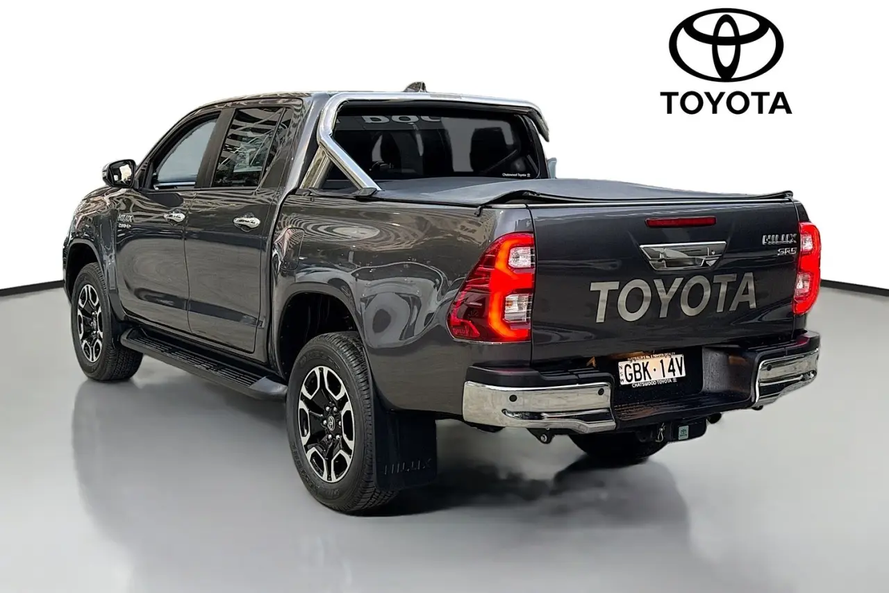 2022 Toyota Hilux Gallery Image 6