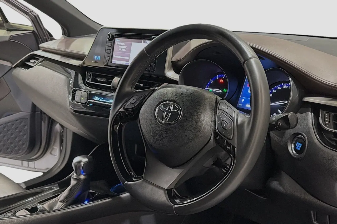 2019 Toyota C-HR Gallery Image 14