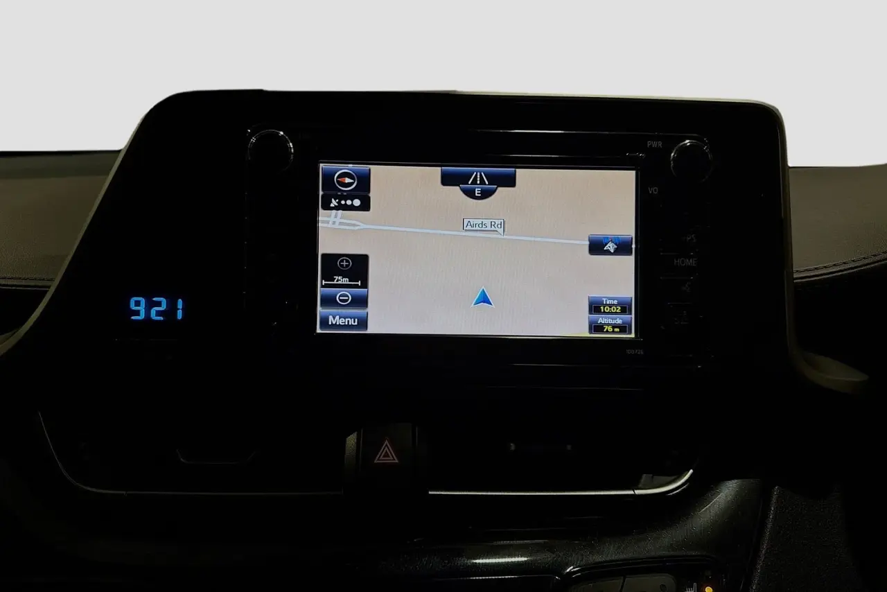 2019 Toyota C-HR Gallery Image 17
