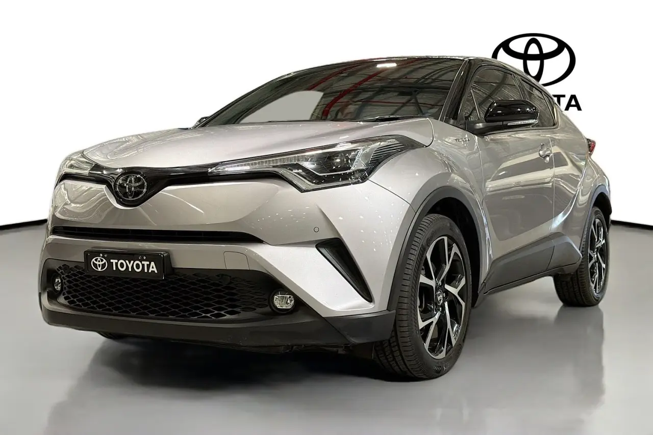 2019 Toyota C-HR Gallery Image 4