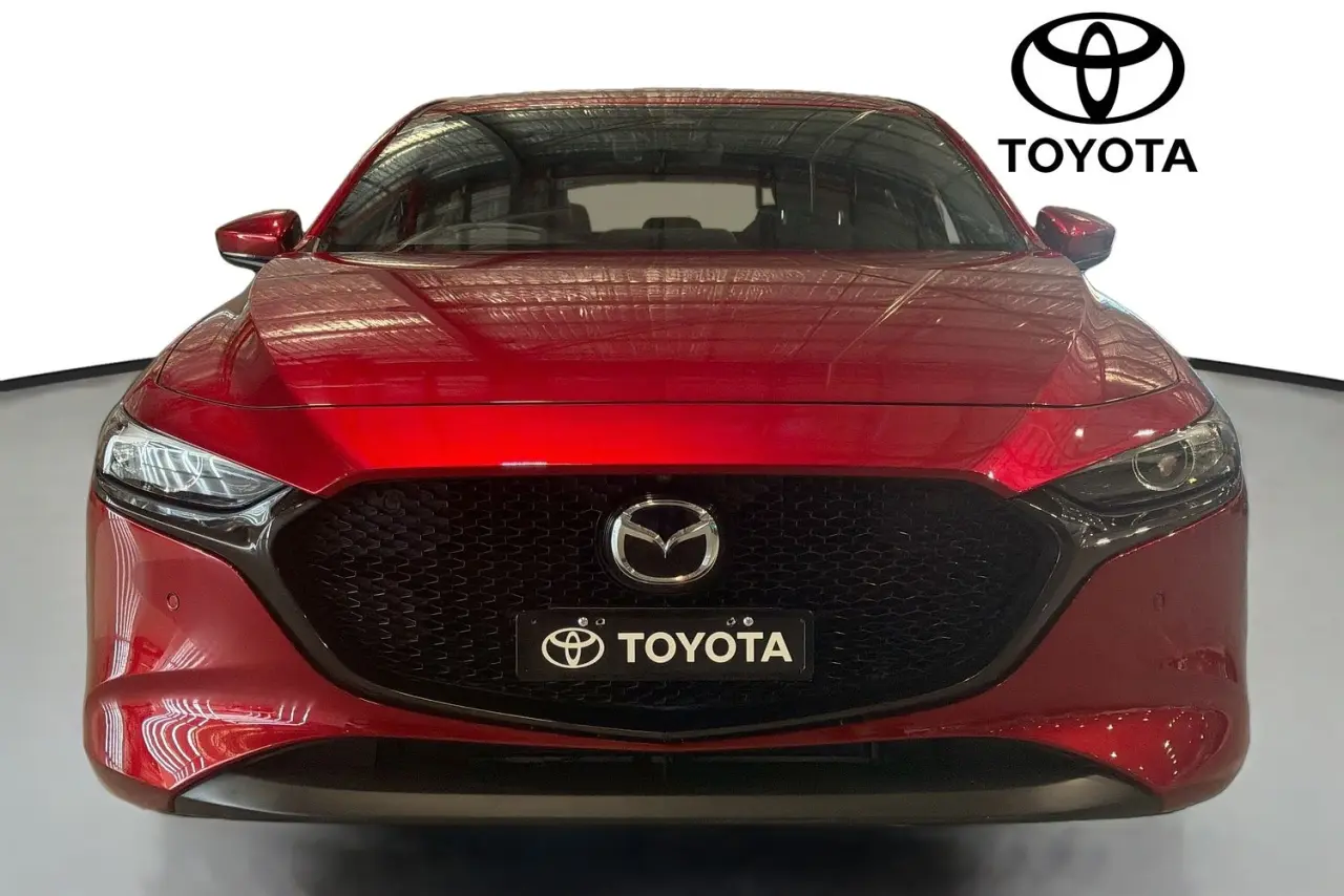 2019 Mazda 3 Gallery Image 2