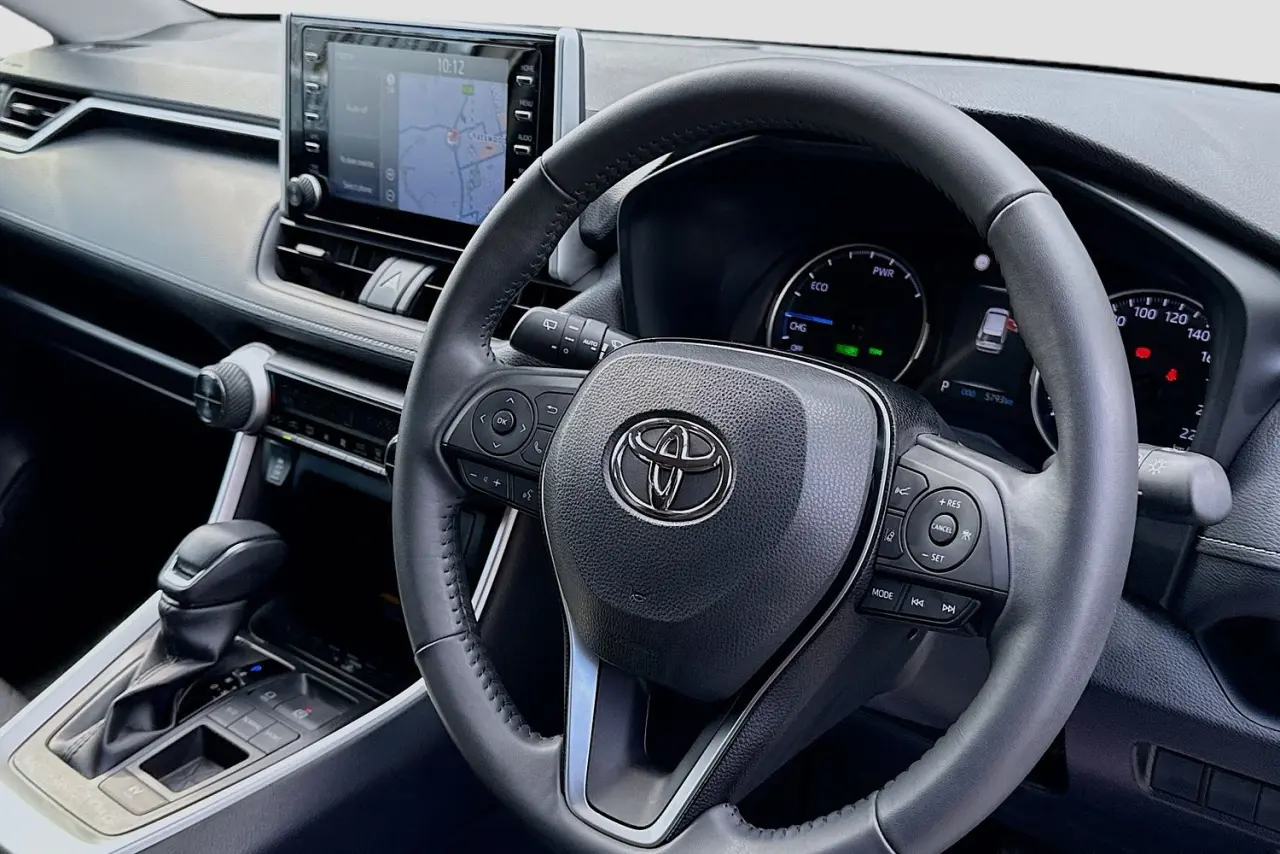 2021 Toyota RAV4 Gallery Image 13