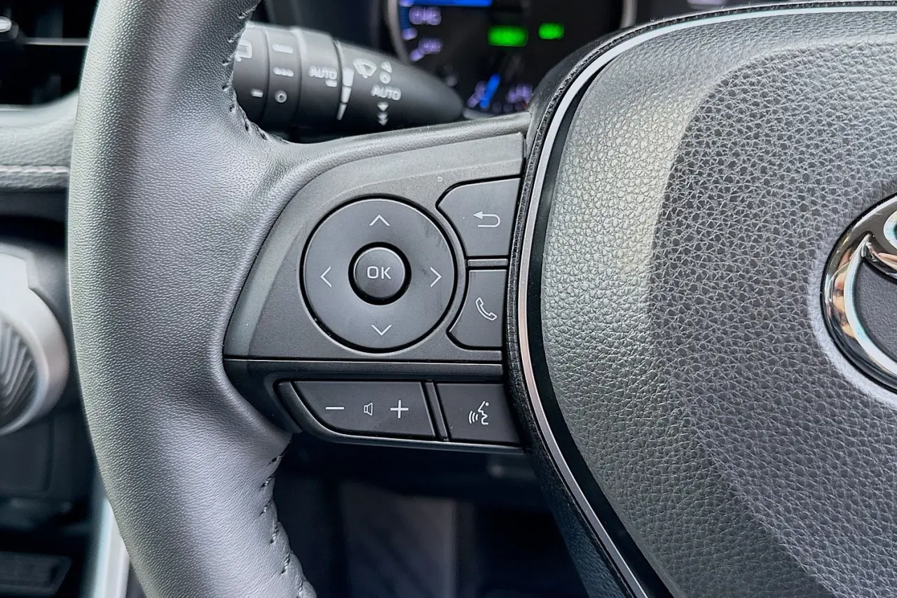 2021 Toyota RAV4 Gallery Image 18