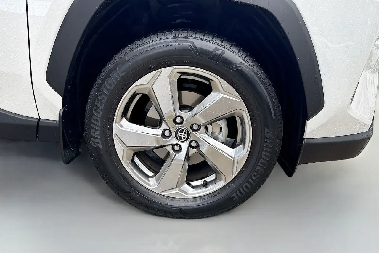 2021 Toyota RAV4 Gallery Image 27