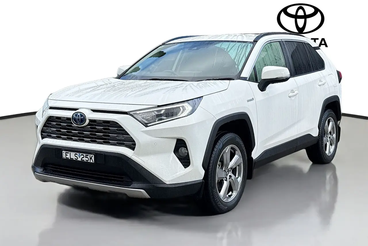 2021 Toyota RAV4 Gallery Image 4