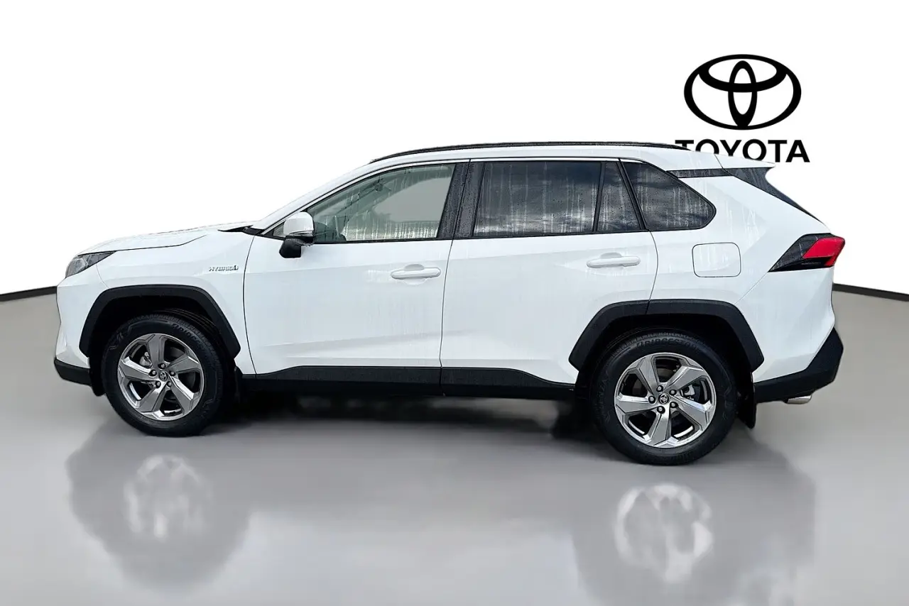 2021 Toyota RAV4 Gallery Image 5