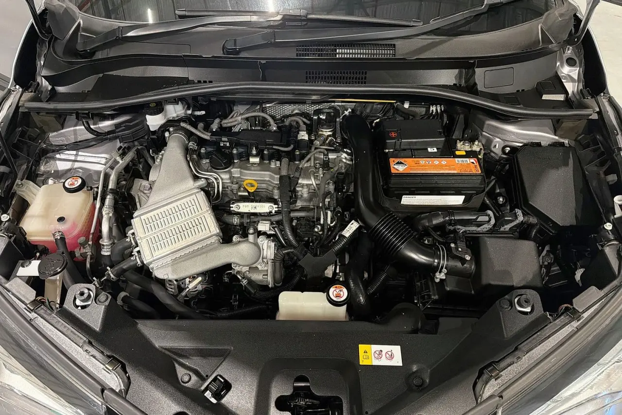 2018 Toyota C-HR Gallery Image 29
