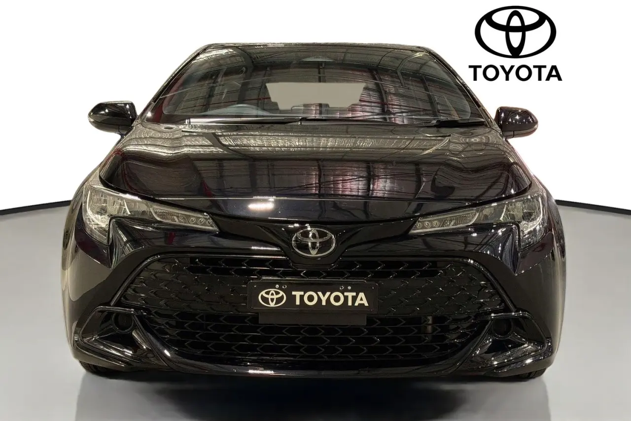 2024 Toyota Corolla Gallery Image 2