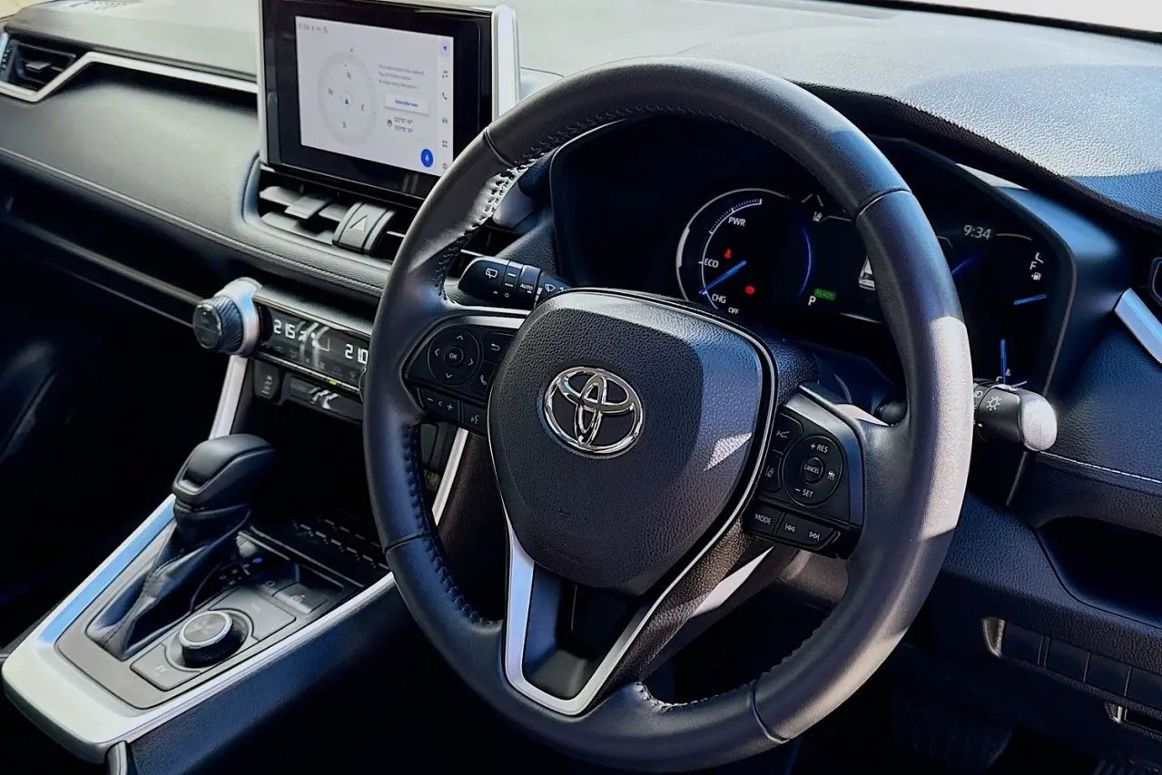 2024 Toyota RAV4 Gallery Image 13