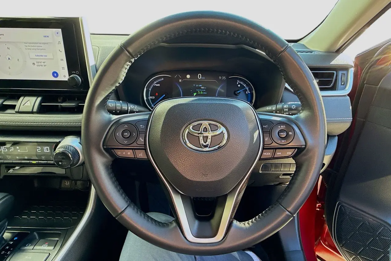 2024 Toyota RAV4 Gallery Image 19