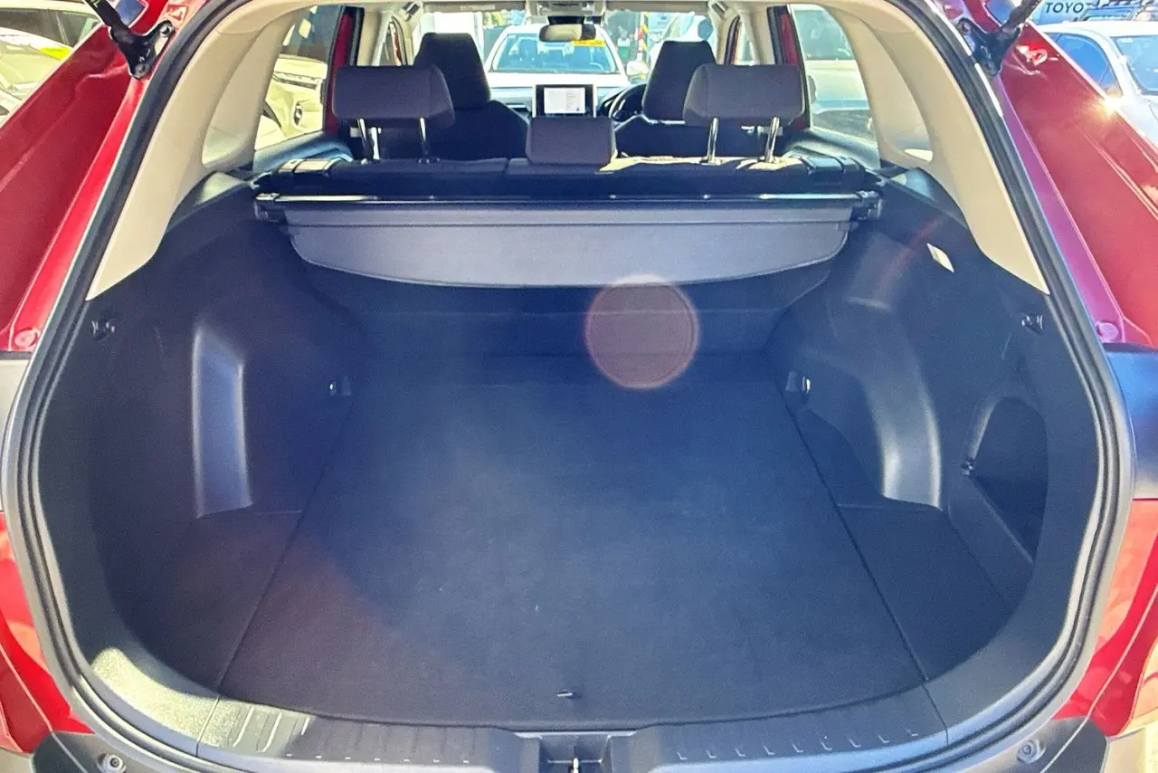 2024 Toyota RAV4 Gallery Image 25
