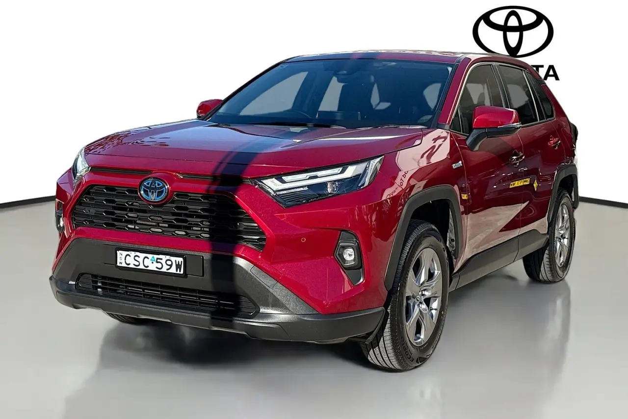 2024 Toyota RAV4 Gallery Image 4