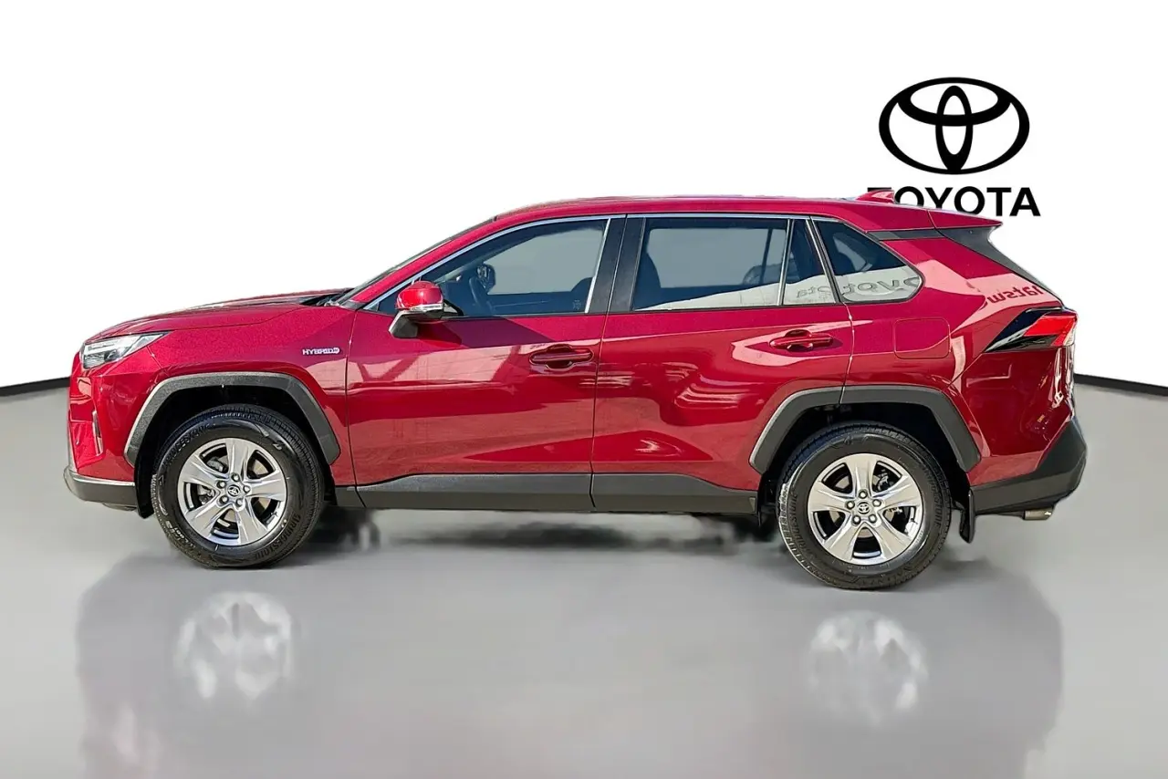2024 Toyota RAV4 Gallery Image 5