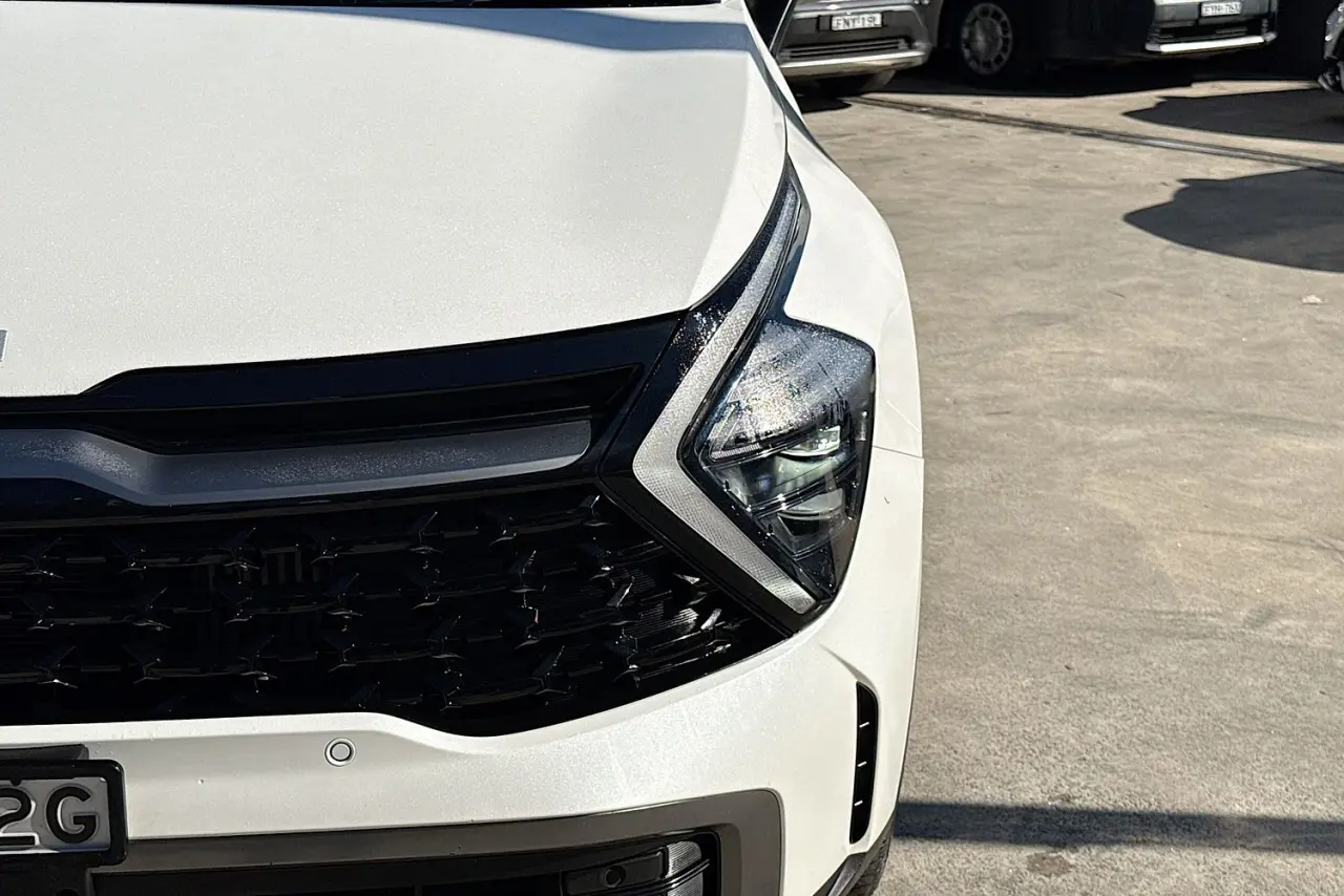 2021 Kia Sportage Gallery Image 3