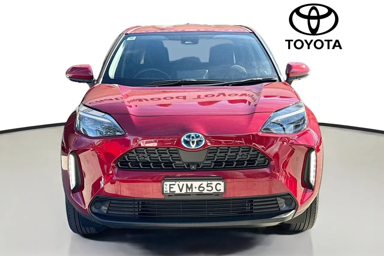 2022 Toyota Yaris Cross Gallery Image 2