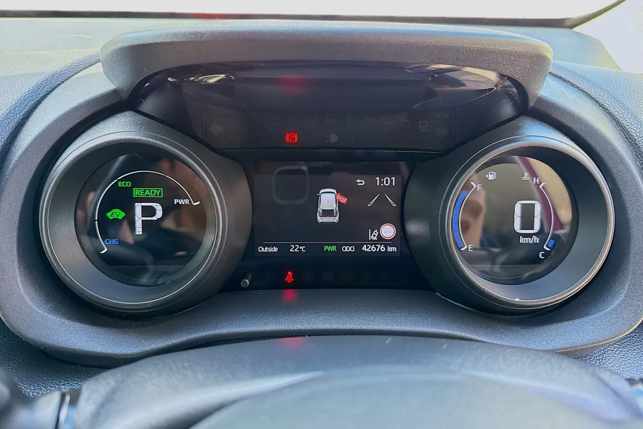 2022 Toyota Yaris Cross Gallery Image 21