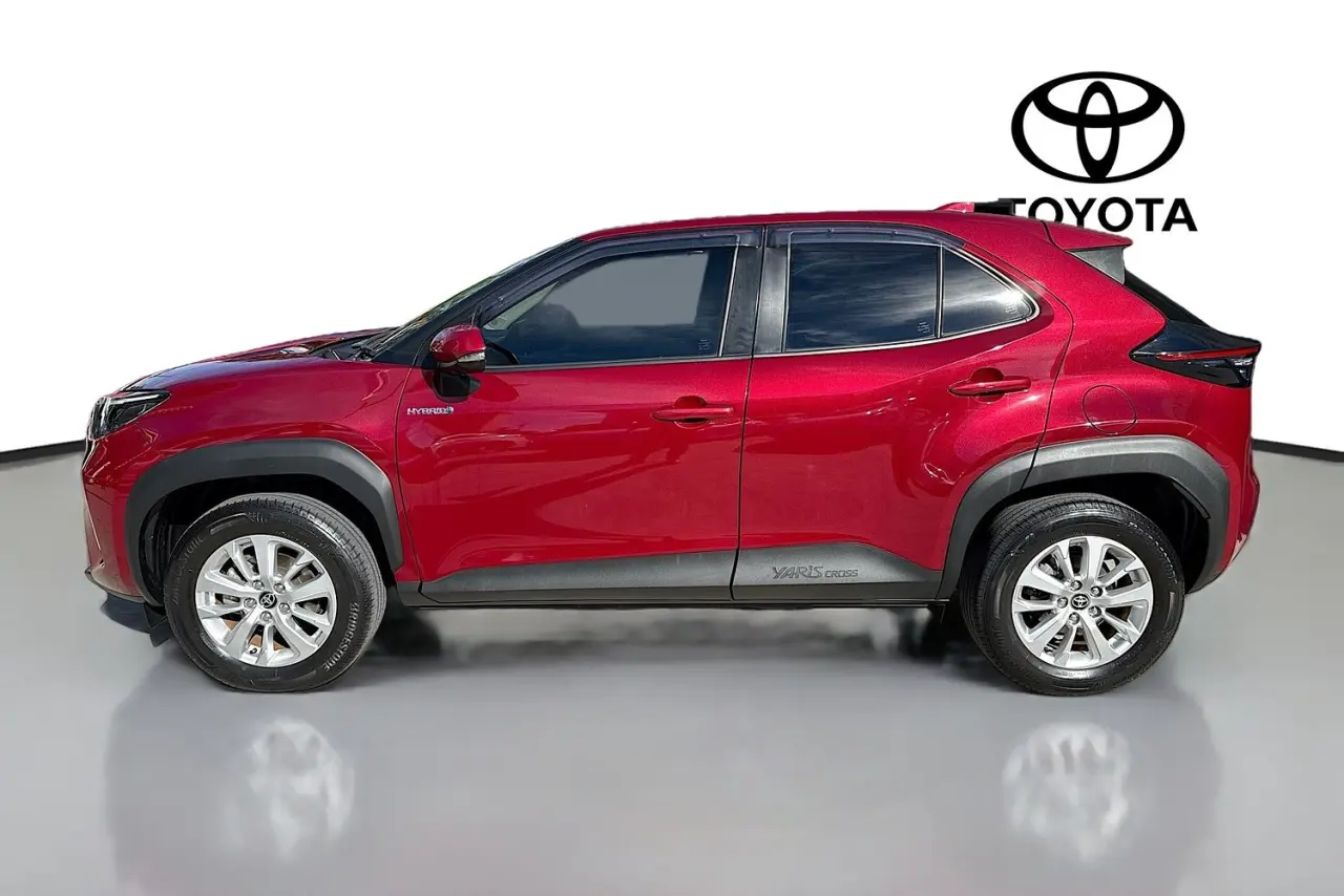 2022 Toyota Yaris Cross Gallery Image 5