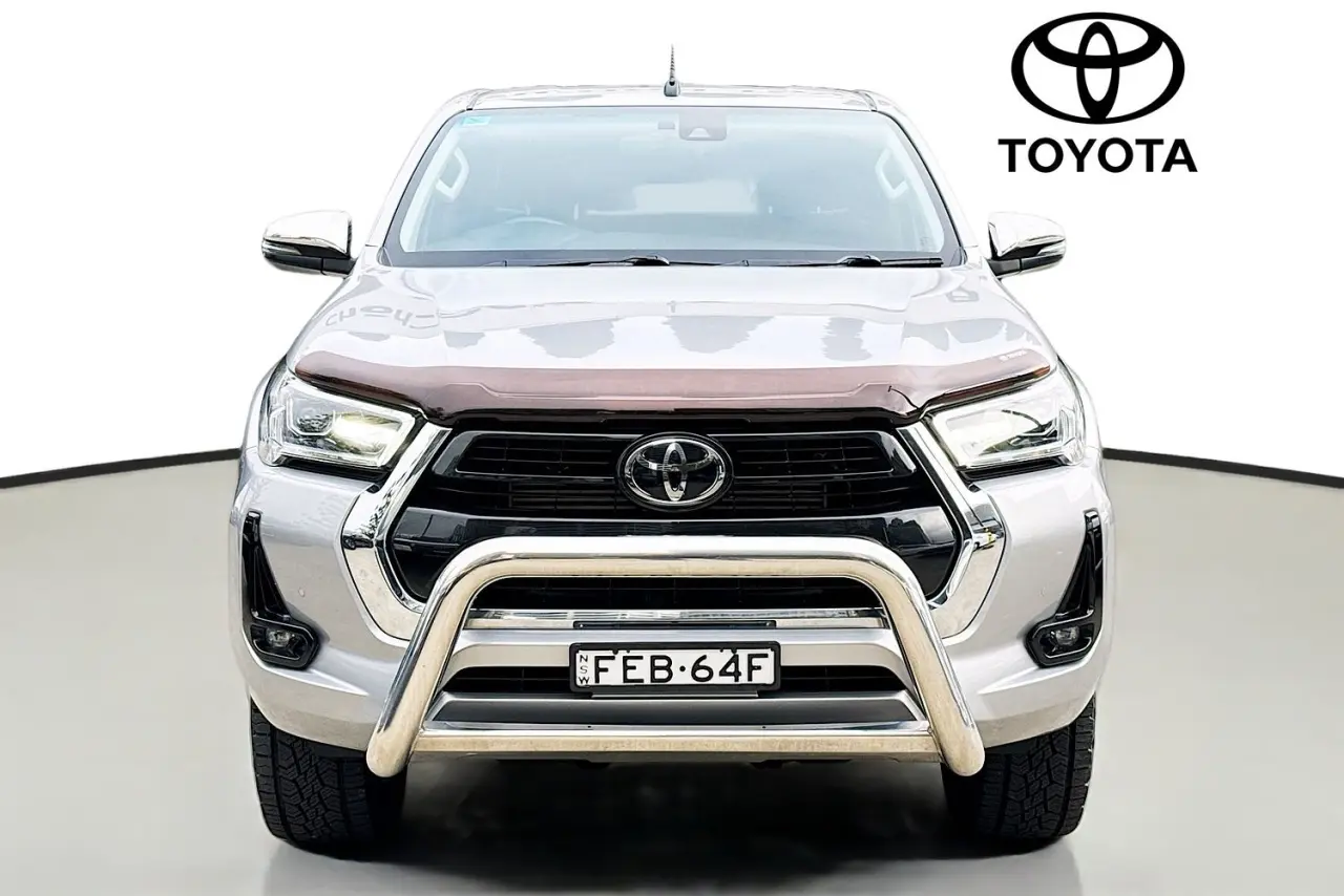 2020 Toyota Hilux Gallery Image 2