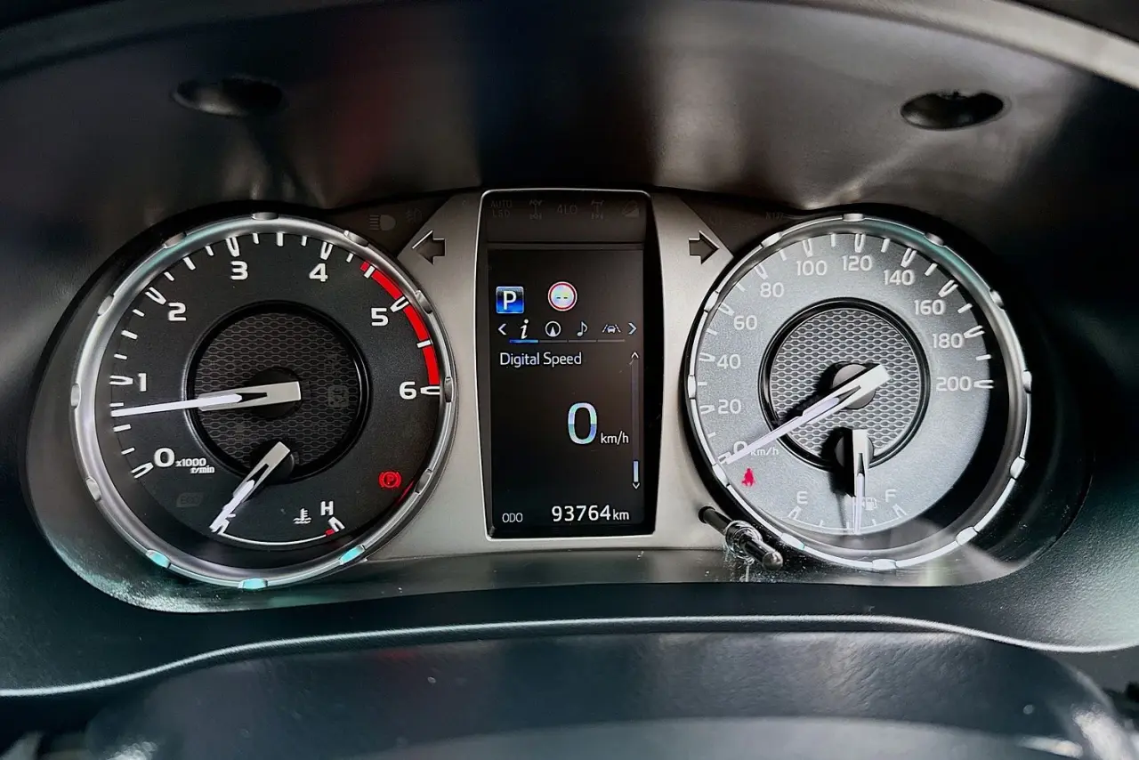 2020 Toyota Hilux Gallery Image 21