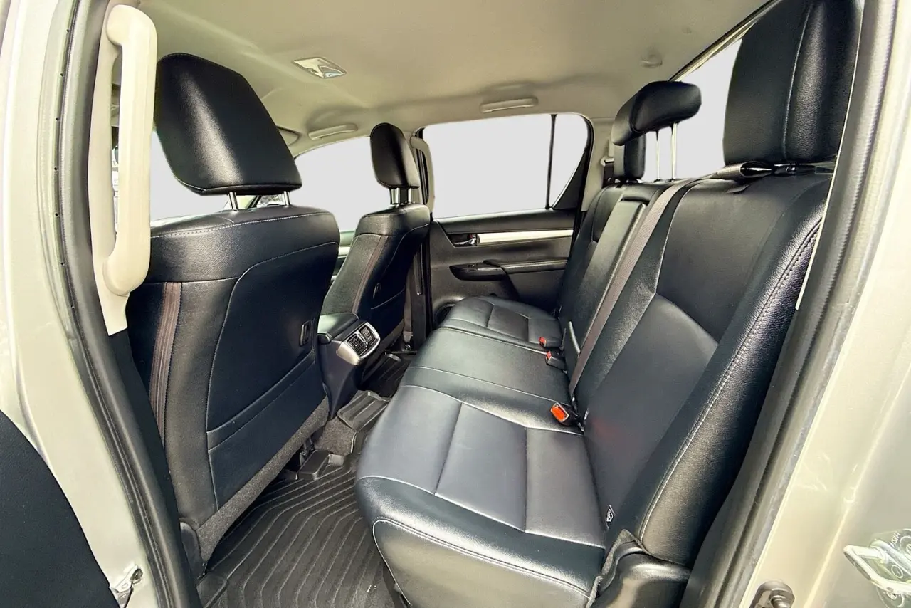 2020 Toyota Hilux Gallery Image 25