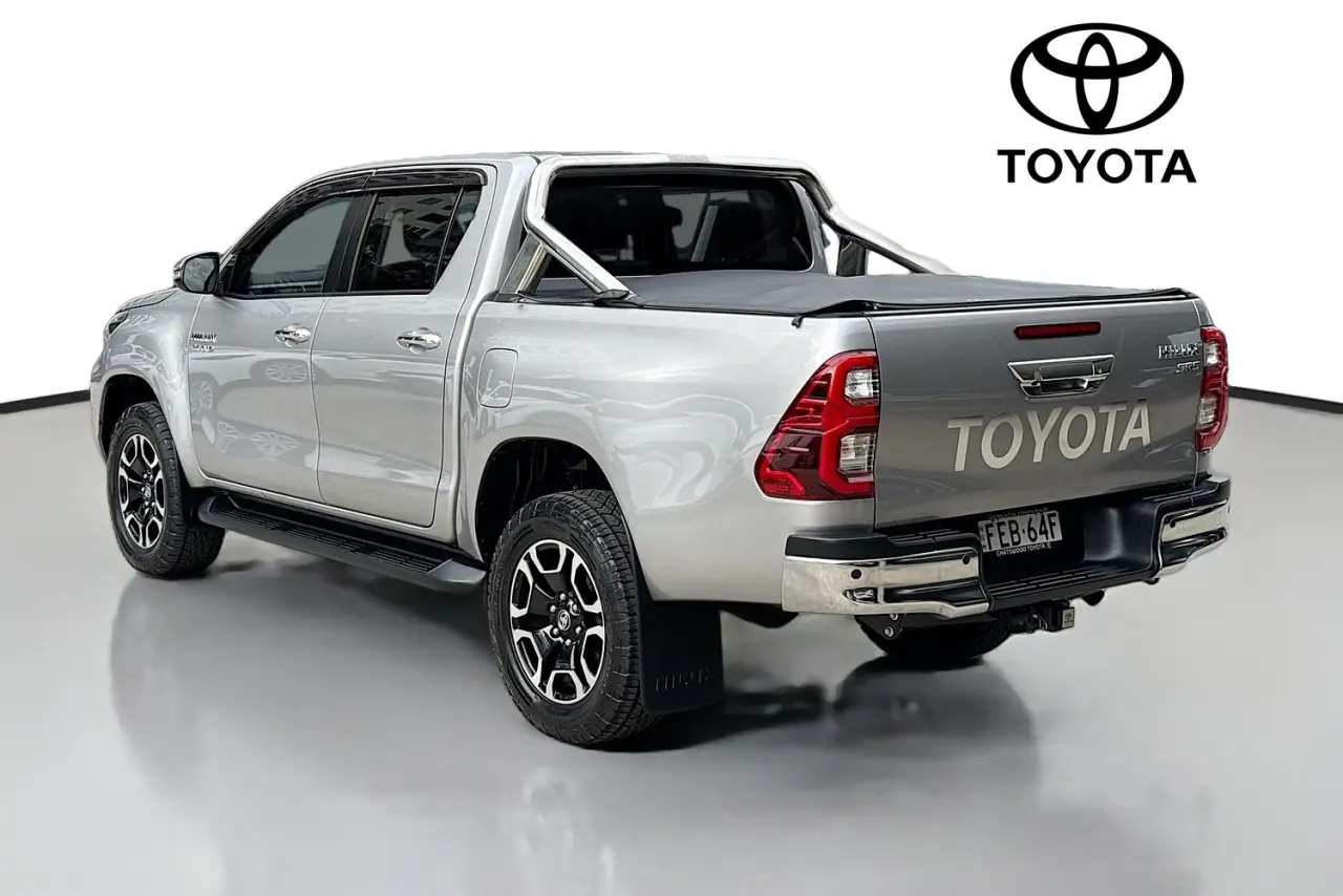 2020 Toyota Hilux Gallery Image 6