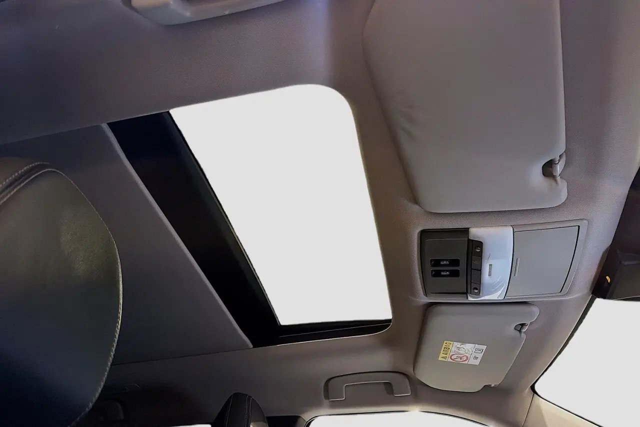 2023 Mitsubishi Outlander Gallery Image 12