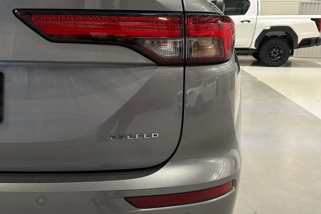 2023 Mitsubishi Outlander Gallery Image 9
