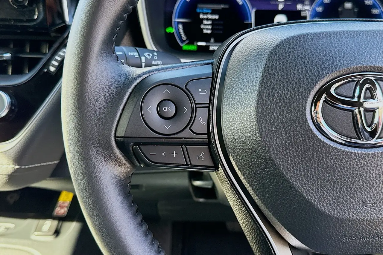 2025 Toyota Corolla Gallery Image 18