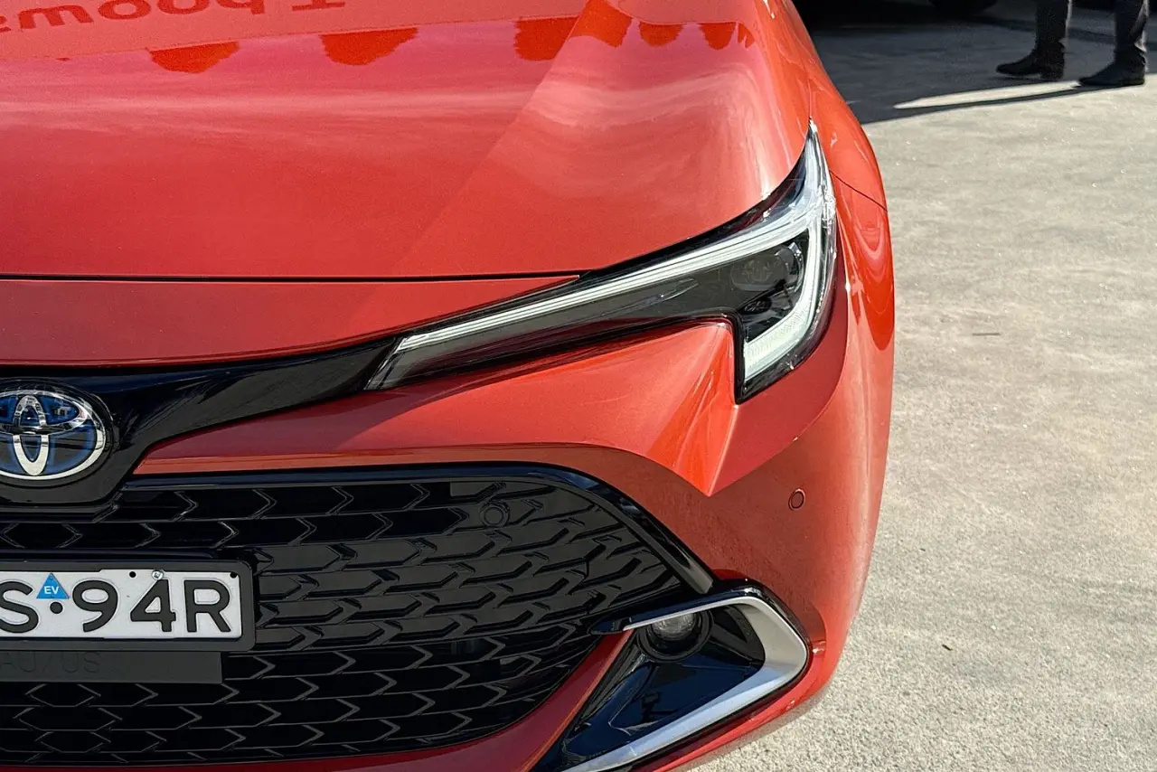 2025 Toyota Corolla Gallery Image 3