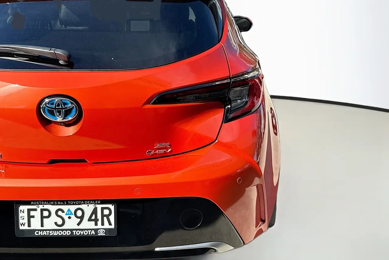 2025 Toyota Corolla Gallery Image 9