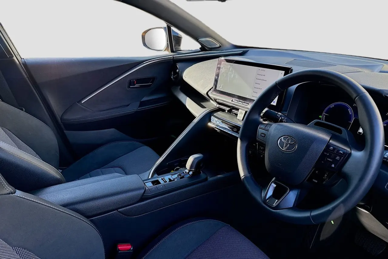 2025 Toyota C-HR Gallery Image 22
