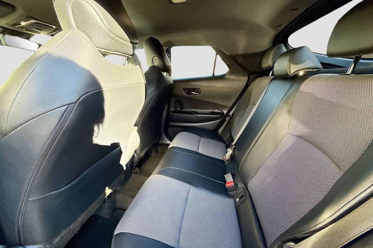 2025 Toyota C-HR Gallery Image 25