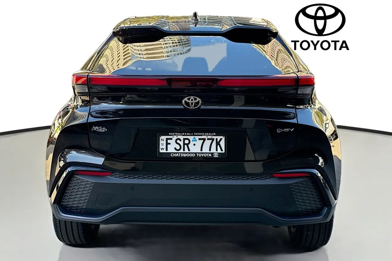 2025 Toyota C-HR Gallery Image 7