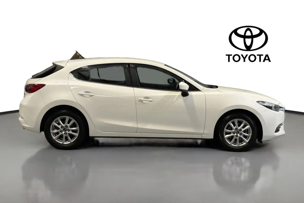 2018 Mazda 3 Gallery Image 11