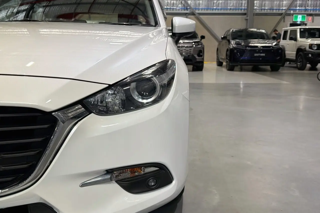 2018 Mazda 3 Gallery Image 3
