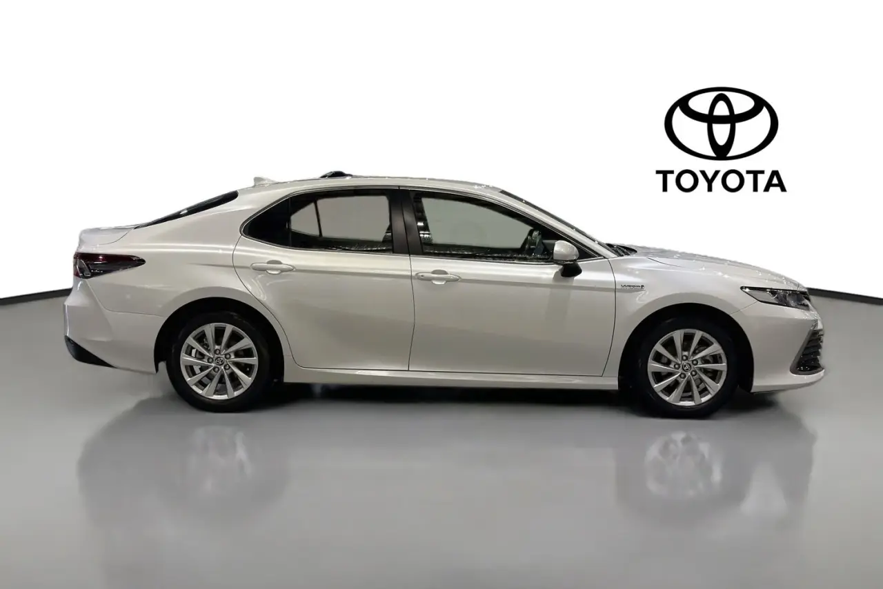 2024 Toyota Camry Gallery Image 11